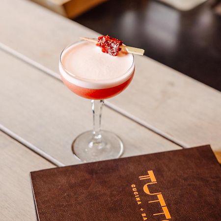 Peppers Waymouth Hotel Adelaide Bagian luar foto A Clover Club cocktail