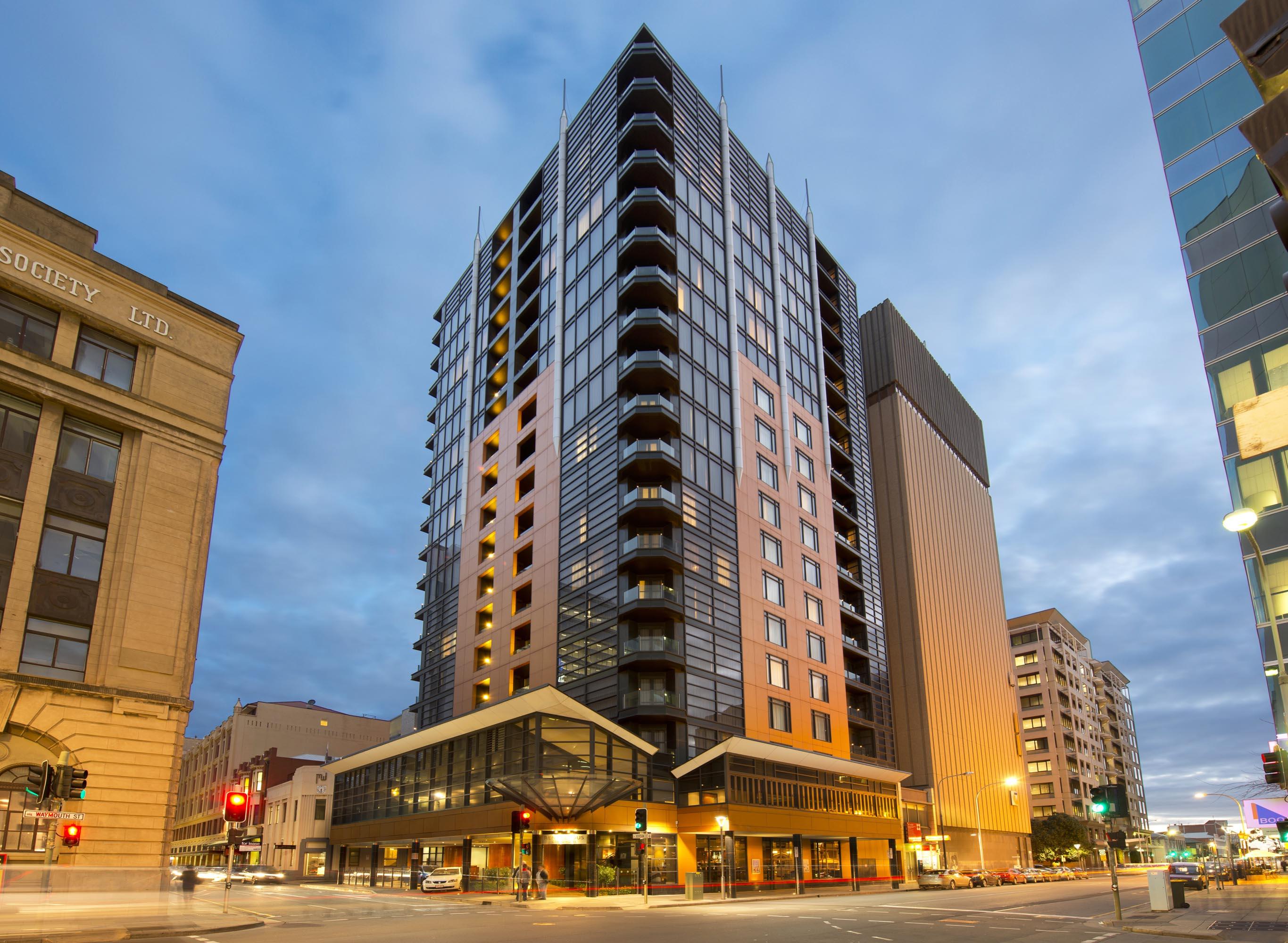 Peppers Waymouth Hotel Adelaide Bagian luar foto The Vue Apartments