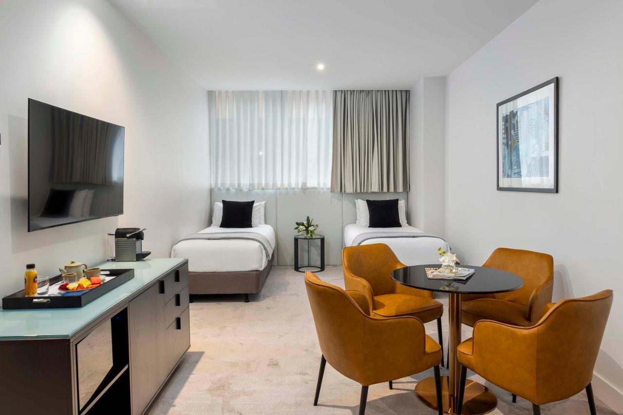 Peppers Waymouth Hotel Adelaide Bagian luar foto Studio apartment