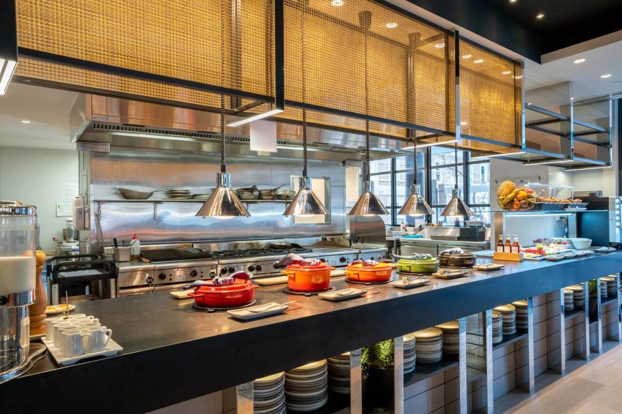 Peppers Waymouth Hotel Adelaide Bagian luar foto The kitchen at the restaurant