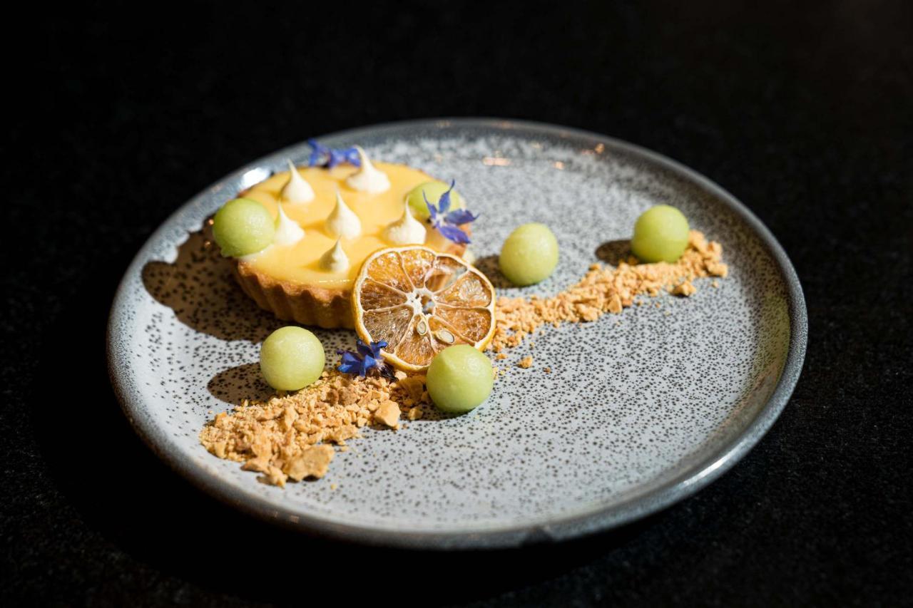 Peppers Waymouth Hotel Adelaide Bagian luar foto A lemon meringue tart