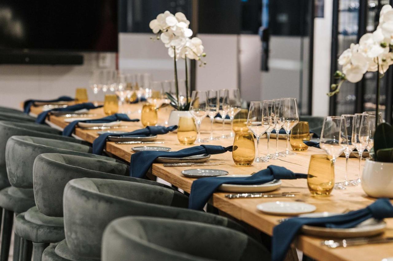 Peppers Waymouth Hotel Adelaide Bagian luar foto Private dining at the restaurant
