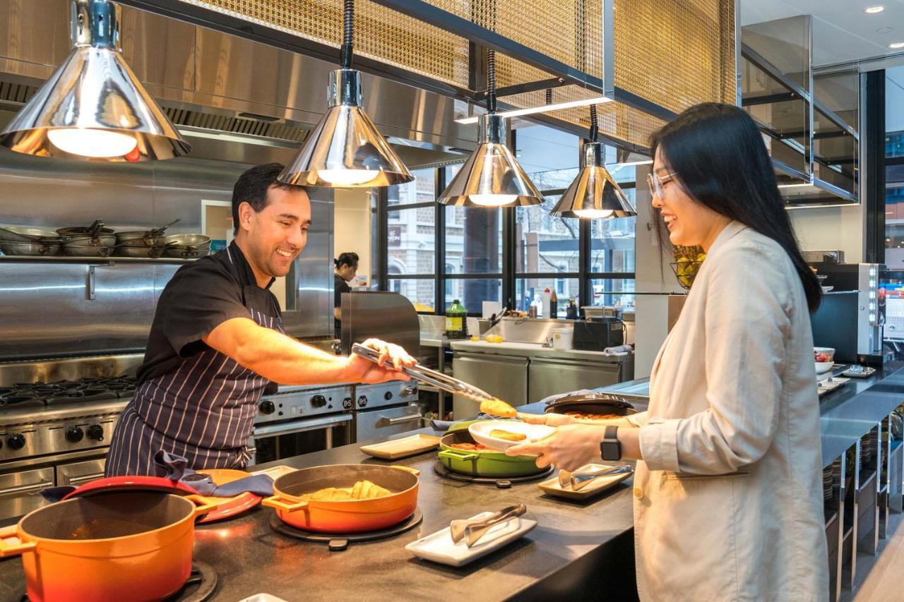 Peppers Waymouth Hotel Adelaide Bagian luar foto A chef serving food at a restaurant