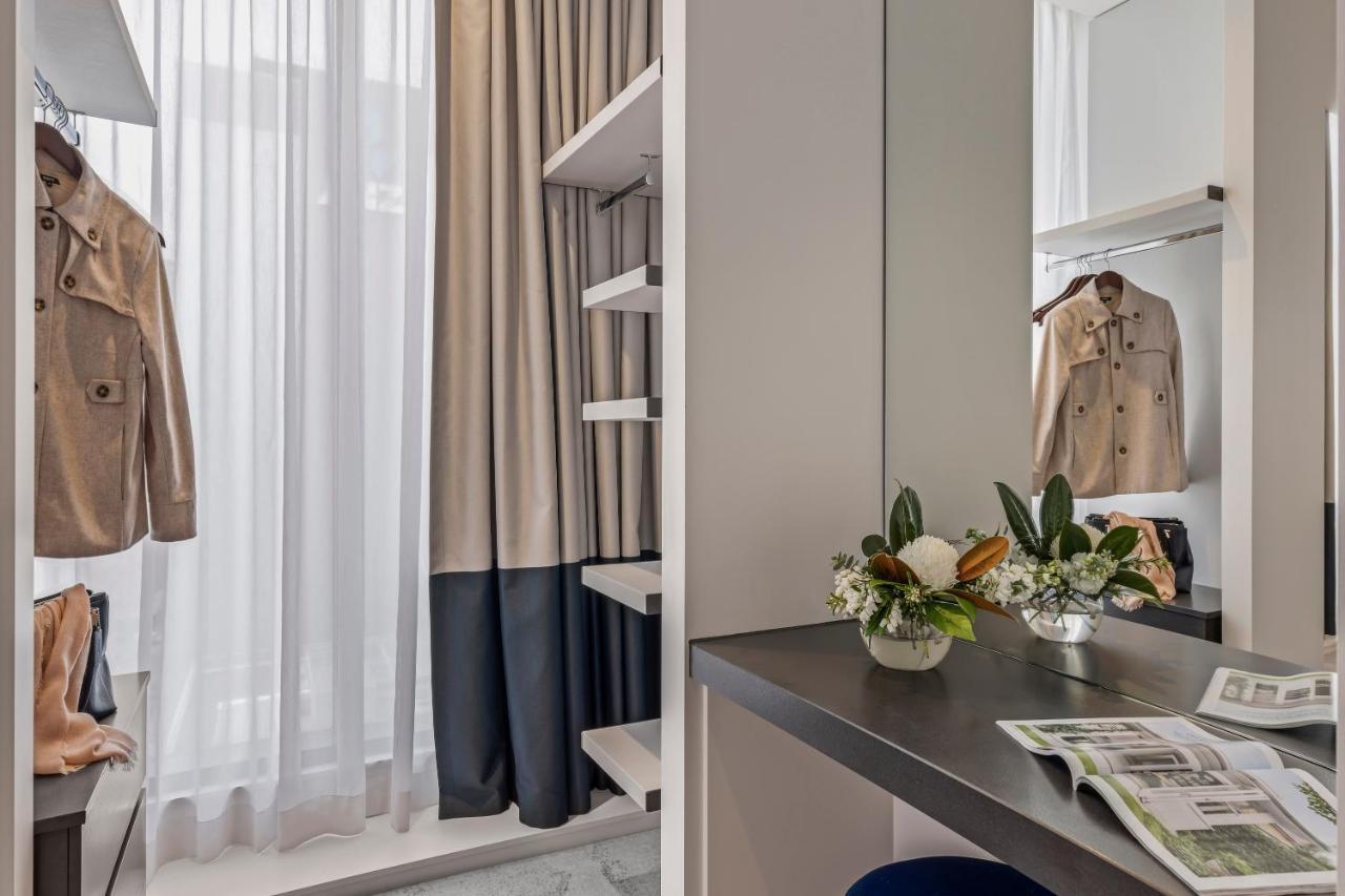 Peppers Waymouth Hotel Adelaide Bagian luar foto A room at the hotel