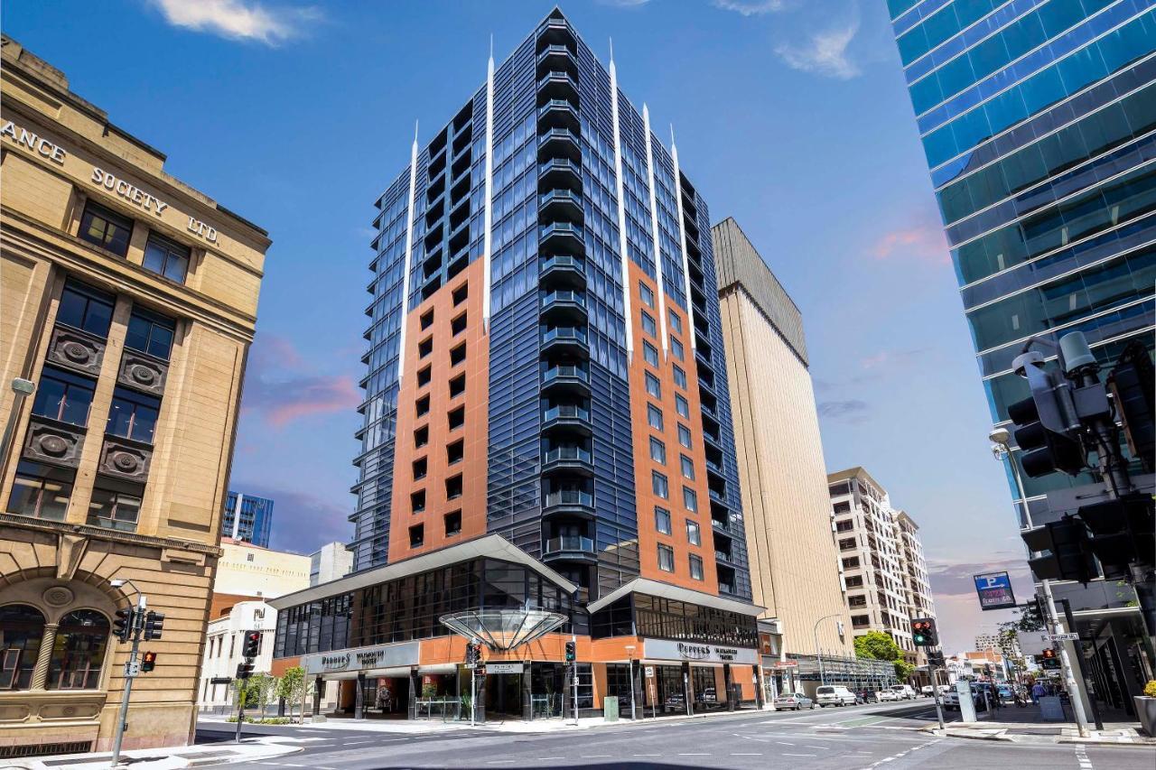 Peppers Waymouth Hotel Adelaide Bagian luar foto The Vue, 2011