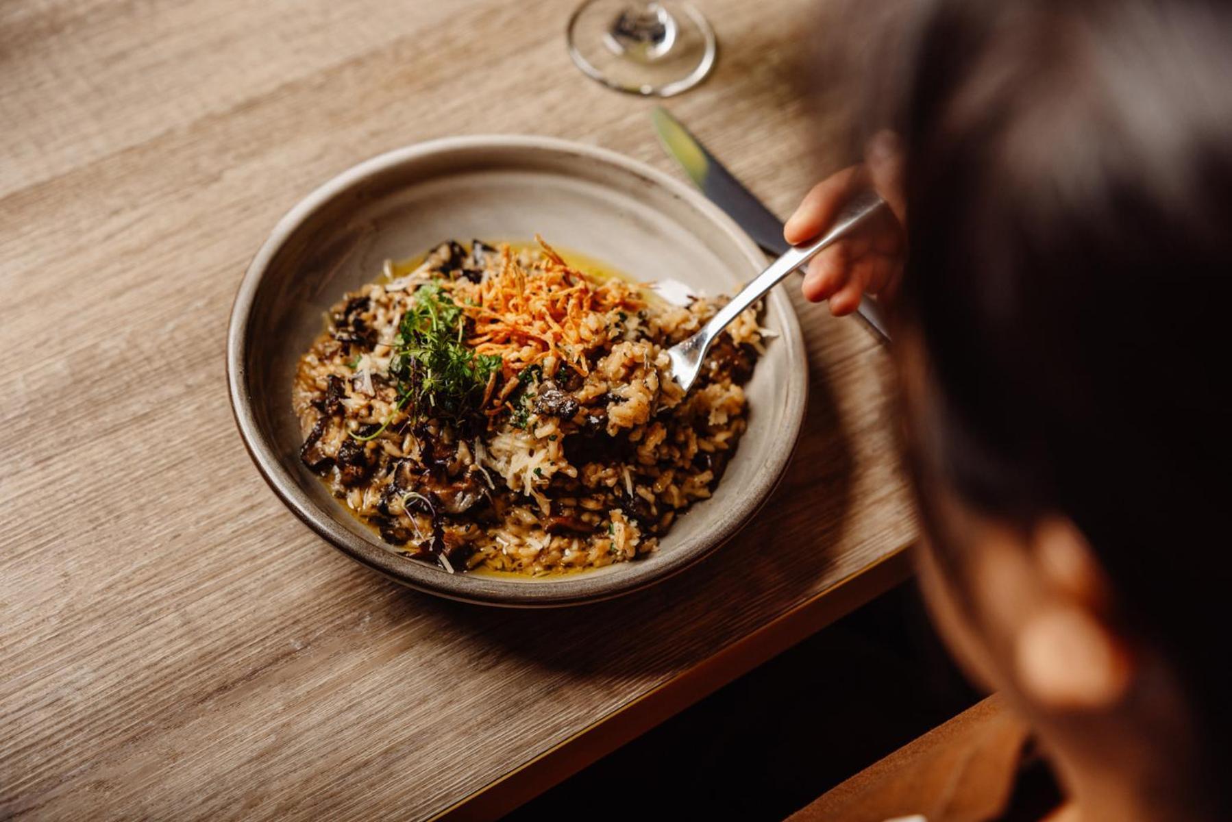 Peppers Waymouth Hotel Adelaide Bagian luar foto A bowl of oatmeal