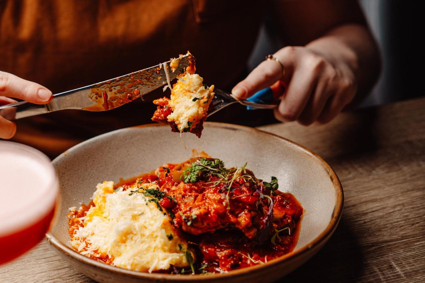 Peppers Waymouth Hotel Adelaide Bagian luar foto Aubergine parmigiana